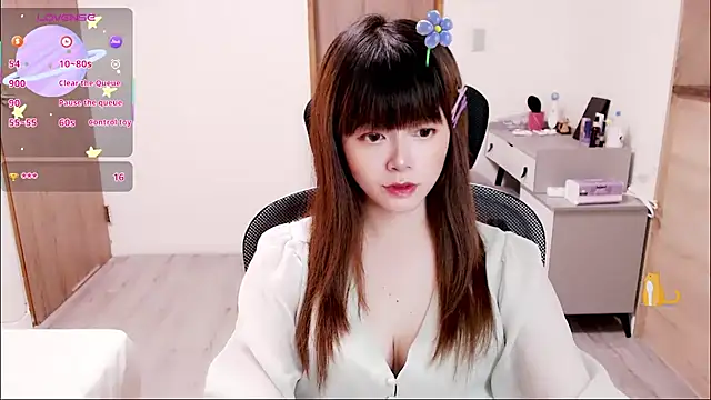 Snapshot of a0513 chatting on October 3, 2025, 3:24 pm a0513 online show from October 3, 2025, 3:24 pm