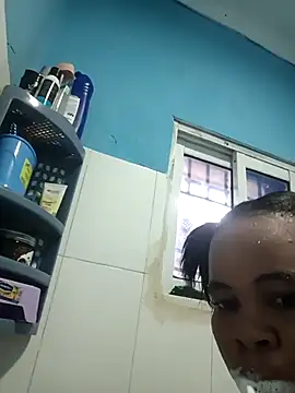 Snapshot of Amberay1 chatting on December 17, 2025, 5:45 am Amberay1 online show from December 17, 2025, 5:45 am