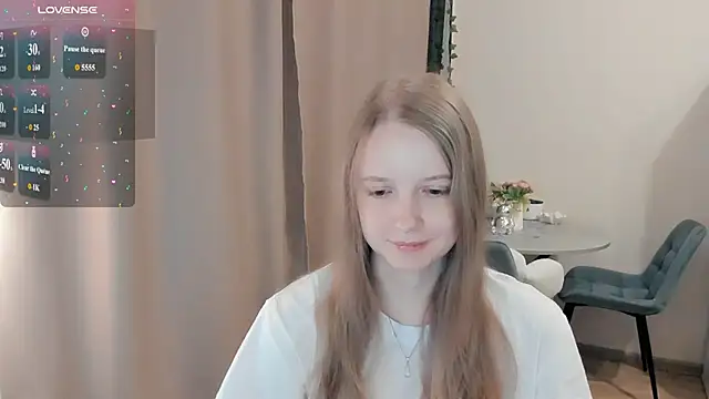 Snapshot of Alyaley chatting on July 18, 2026, 8:01 am Alyaley online show from July 18, 2026, 8:01 am