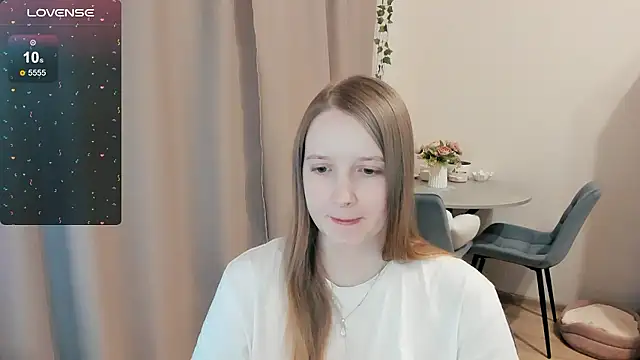 Snapshot of Alyaley chatting on January 8, 2026, 10:05 pm Alyaley online show from January 8, 2026, 10:05 pm