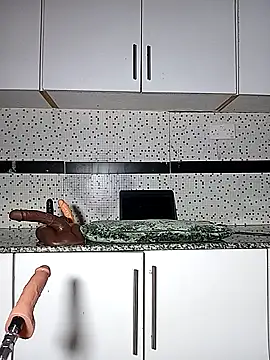 Snapshot of Bella045 chatting on January 17, 2026, 5:55 am Bella045 online show from January 17, 2026, 5:55 am