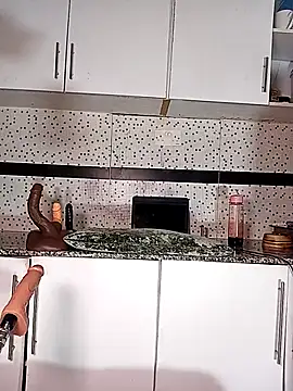 Snapshot of Bella045 chatting on December 2, 2025, 8:38 am Bella045 online show from December 2, 2025, 8:38 am