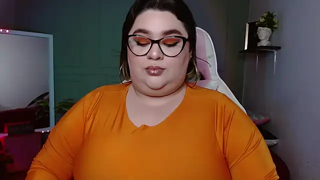 Snapshot of tiffany_laurens chatting on December 6, 2024, 6:42 am tiffany laurens online show from December 6, 2024, 6:42 am