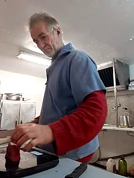 Snapshot of 60philippe chatting on November 7, 2025, 9:58 am 60philippe online show from November 7, 2025, 9:58 am