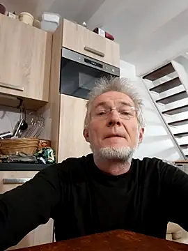 Snapshot of 60philippe chatting on November 14, 2025, 4:21 pm 60philippe online show from November 14, 2025, 4:21 pm