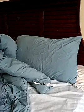 momentum2023 online show from September 18, 2025, 8:01 pm