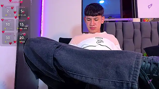 Snapshot of Mr_daren_ chatting on September 11, 2025, 5:02 pm Mr daren online show from September 11, 2025, 5:02 pm