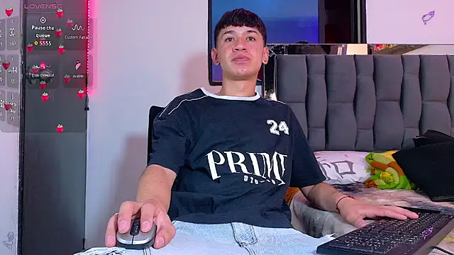 Snapshot of Mr_daren_ chatting on September 16, 2025, 5:25 pm Mr daren online show from September 16, 2025, 5:25 pm