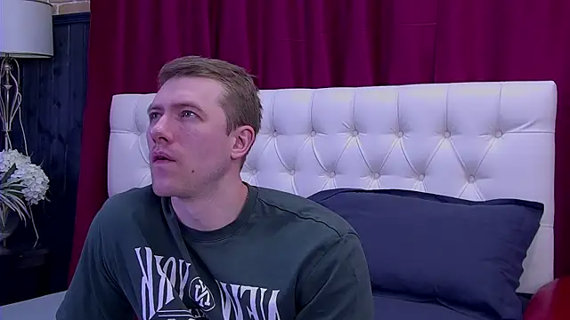 EthanPinkman online show from October 5, 2025, 5:09 am