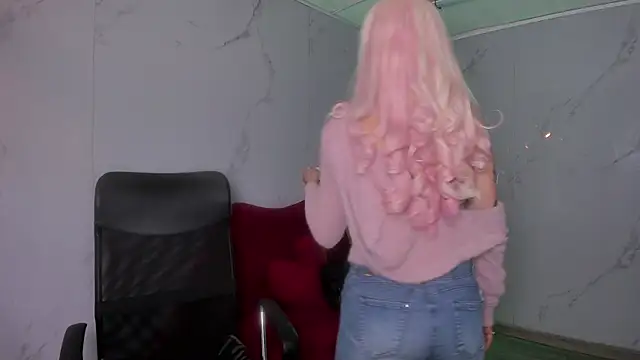 LilithCooperr  online show from March 28, 2026, 3:29 am