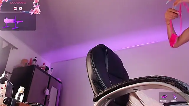 Snapshot of vero_sweet18 chatting on November 13, 2025, 8:35 pm vero sweet18 online show from November 13, 2025, 8:35 pm