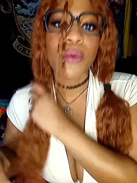 Snapshot of AmazonianMistress chatting on February 2, 2025, 5:10 am AmazonianMistress online show from February 2, 2025, 5:10 am