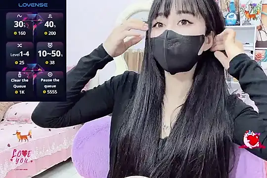  LLisa  online show from January 11, 2026, 1:56 am