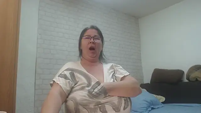 EmmaSquirt online show from February 18, 2026, 11:56 pm