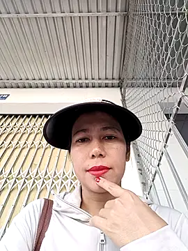 2HotAsain4u online show from April 16, 2026, 1:06 am