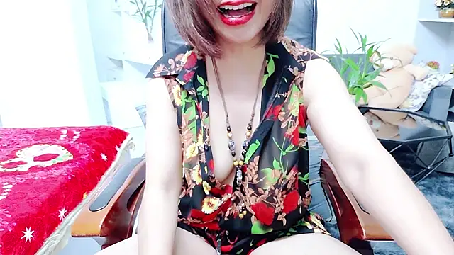 Miu-Le online show from June 2, 2026, 10:32 pm