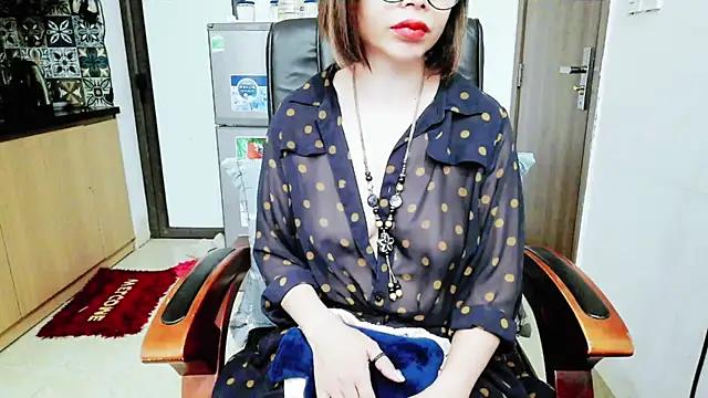 Miu-Le online show from November 20, 2025, 3:45 pm