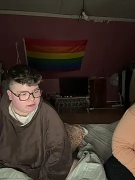 LolaetMarine1 online show from February 3, 2025, 4:52 pm