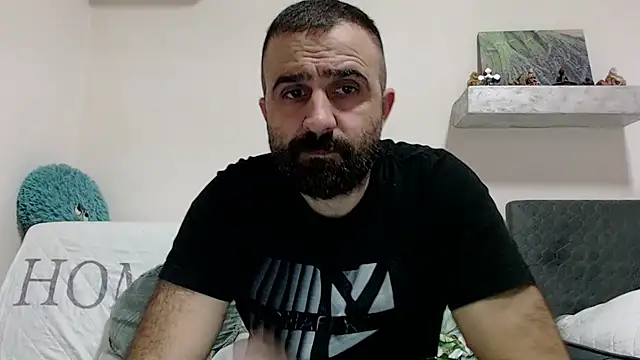 Snapshot of ivat80 chatting on December 24, 2024, 4:19 pm ivat80 online show from December 24, 2024, 4:19 pm