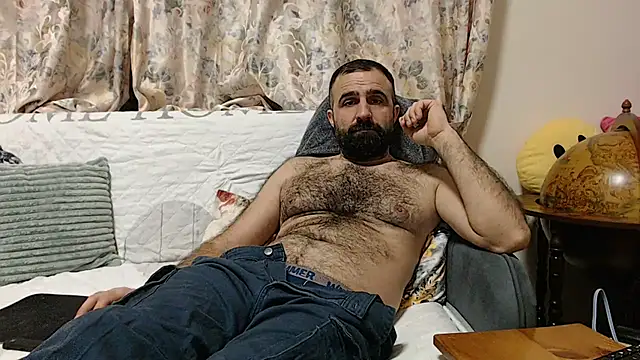 Snapshot of ivat80 chatting on February 20, 2025, 5:41 pm ivat80 online show from February 20, 2025, 5:41 pm