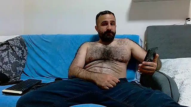 Snapshot of ivat80 chatting on May 1, 2026, 5:51 pm ivat80 online show from May 1, 2026, 5:51 pm