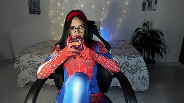 Snapshot of Riana_Kean chatting on November 1, 2025, 12:50 am Riana Kean online show from November 1, 2025, 12:50 am