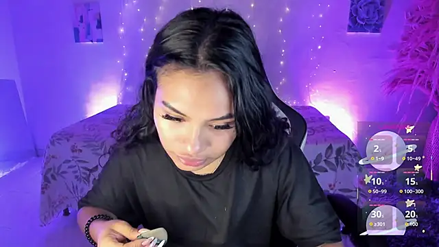 Snapshot of Riana_Kean chatting on December 16, 2025, 3:00 am Riana Kean online show from December 16, 2025, 3:00 am