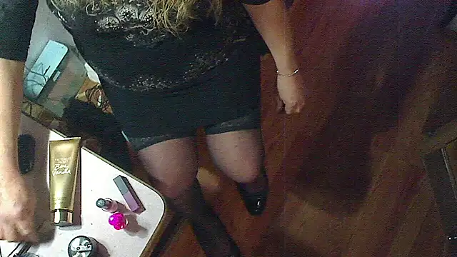 jessicalove99 online show from February 14, 2025, 5:41 am