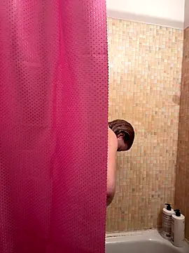 Snapshot of RinaBlondie chatting on October 18, 2025, 12:29 pm RinaBlondie online show from October 18, 2025, 12:29 pm