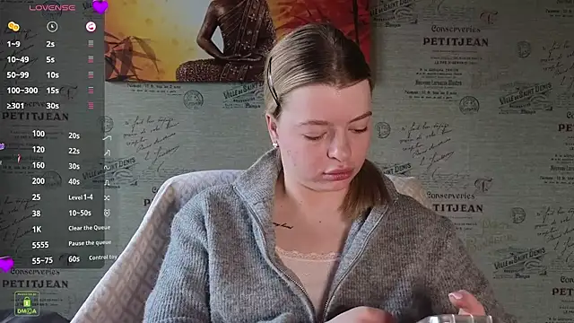 Snapshot of RinaBlondie chatting on March 10, 2025, 6:49 am RinaBlondie online show from March 10, 2025, 6:49 am