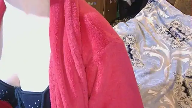 Snapshot of _Kitti_ chatting on November 21, 2025, 7:35 pm Kitti online show from November 21, 2025, 7:35 pm