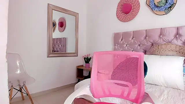 Snapshot of Darsha_Hara chatting on November 18, 2025, 10:51 am Darsha Hara online show from November 18, 2025, 10:51 am