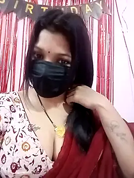 Snapshot of Beauty-khan chatting on February 13, 2025, 11:39 am Beauty-khan online show from February 13, 2025, 11:39 am