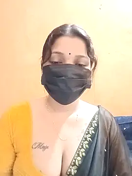 Snapshot of Beauty-khan chatting on September 28, 2025, 8:16 pm Beauty-khan online show from September 28, 2025, 8:16 pm