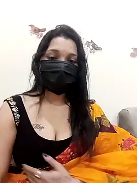 Snapshot of Beauty-khan chatting on November 10, 2025, 7:19 pm Beauty-khan online show from November 10, 2025, 7:19 pm