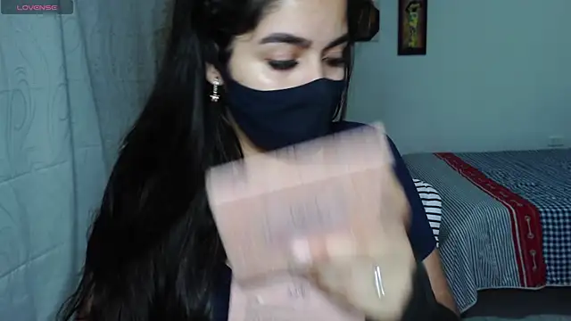 Snapshot of umarany chatting on October 13, 2025, 1:34 pm umarany online show from October 13, 2025, 1:34 pm