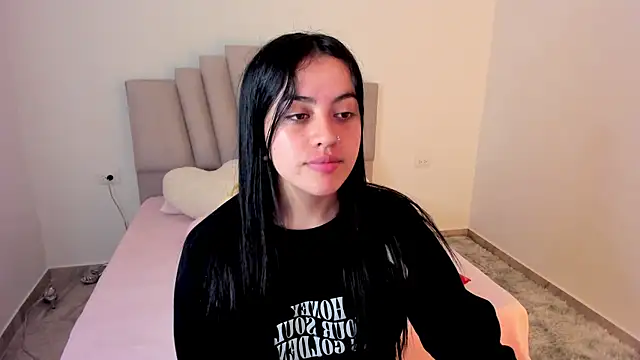 Snapshot of Alli_cooper chatting on March 10, 2025, 7:07 pm Alli cooper online show from March 10, 2025, 7:07 pm