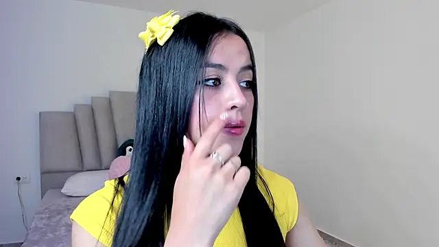 Snapshot of Alli_cooper chatting on February 26, 2025, 2:05 pm Alli cooper online show from February 26, 2025, 2:05 pm