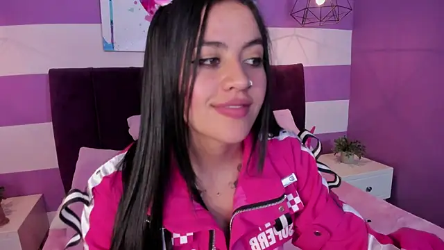 Snapshot of Alli_cooper chatting on February 6, 2025, 3:41 pm Alli cooper online show from February 6, 2025, 3:41 pm