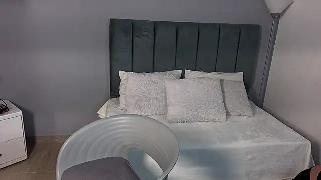 Alli cooper online show from April 14, 2026, 1:16 pm