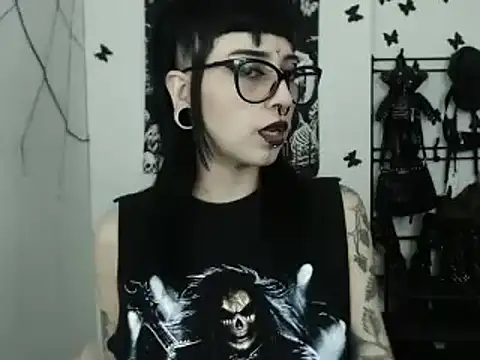 n0sferatus   online show from October 25, 2025, 1:05 am