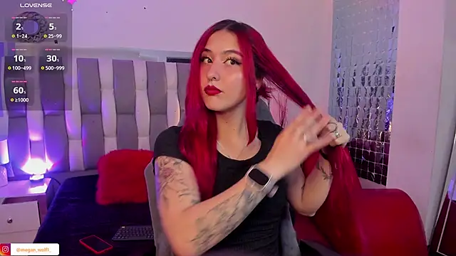 Megan wolf1  online show from January 10, 2025, 5:15 am