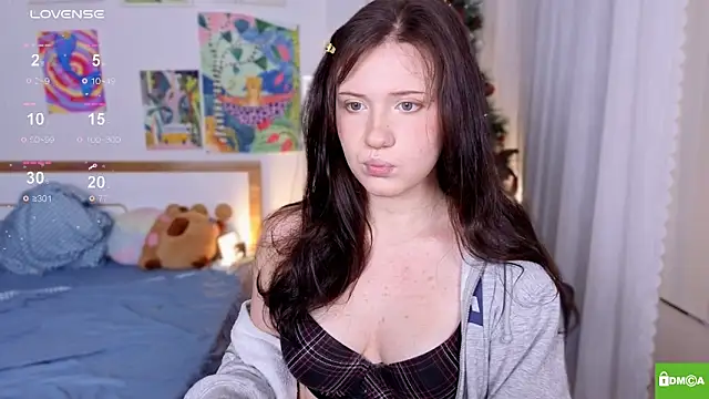 Snapshot of HanahCute chatting on December 2, 2025, 2:23 am HanahCute online show from December 2, 2025, 2:23 am