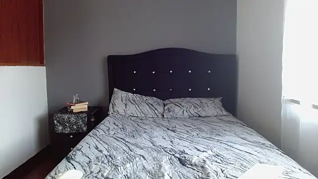 Snapshot of Emilia_1995 chatting on September 24, 2025, 1:39 pm Emilia 1995 online show from September 24, 2025, 1:39 pm