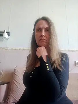 Evelina cute online show from April 19, 2026, 8:48 am