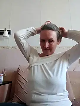 Evelina cute online show from February 21, 2026, 8:49 am