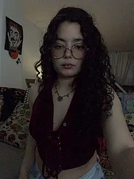 Antoniart  online show from April 8, 2026, 3:08 am