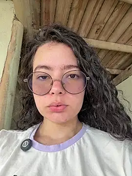 Snapshot of Antoniart_ chatting on November 5, 2025, 2:31 pm Antoniart online show from November 5, 2025, 2:31 pm