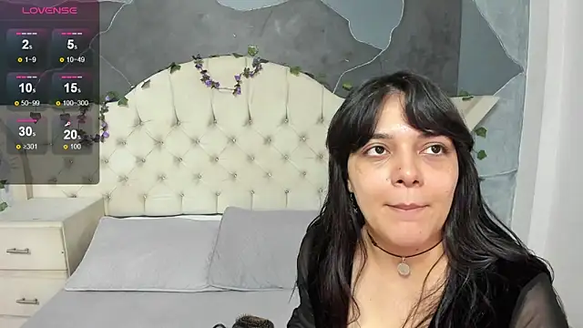 AmberGreyy  online show from April 13, 2026, 5:06 pm