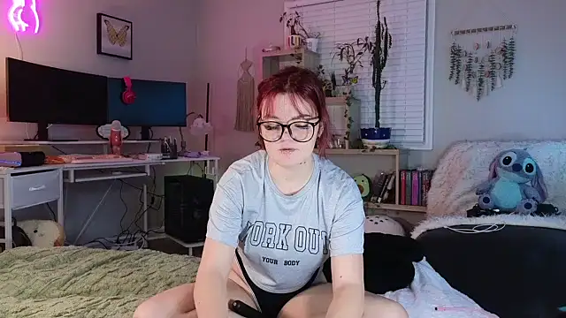 rodeobrii online show from February 5, 2025, 3:34 am